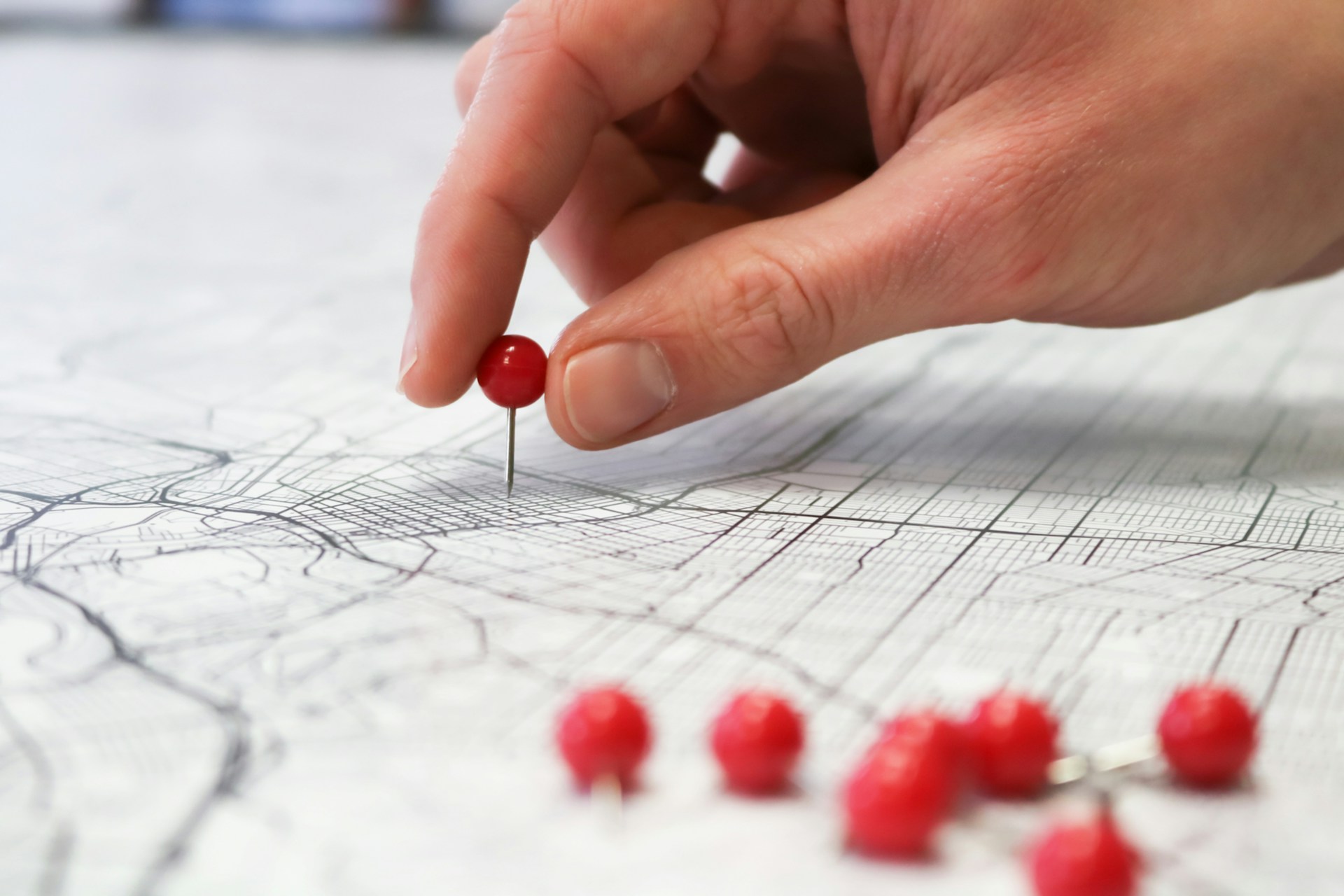 How Location-Based Design Improves Brand Trust and Conversions